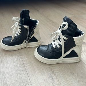 Rick Owen’s Baby Geobasket Sneakers EU size 21/ US 5.5